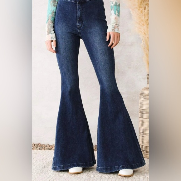 KanCan Denim - Kancan High-Rise Super Flare Denim Jeans Bell Bottom Hippie Boho Size 29